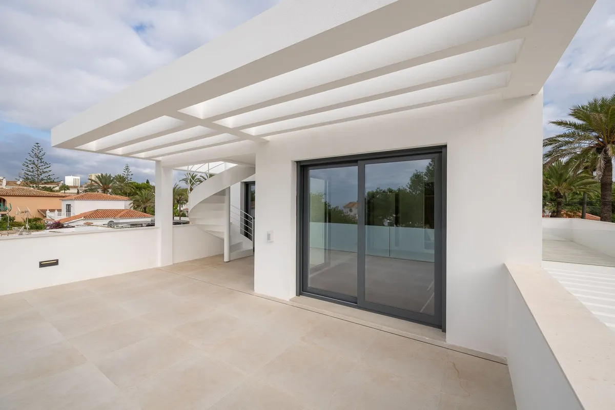 87366326-b1b4-422d-8aea-0edb325eb129