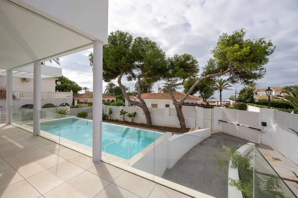 a2cffd56-e864-48df-a753-70394f28c56b