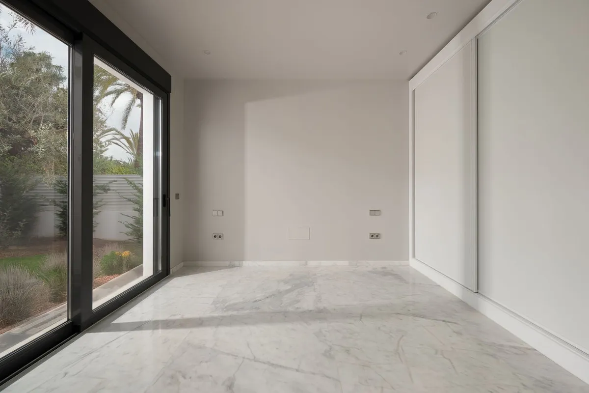 bf8d5a08-925a-4555-a6e3-310f3e18a5d4