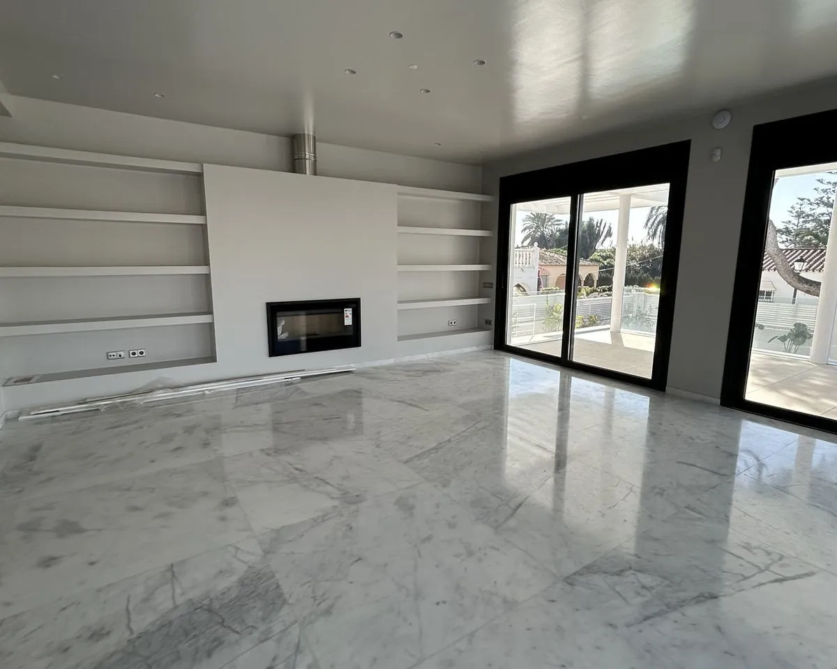 f3db5b47-7084-4e85-a4b7-3950373384b2