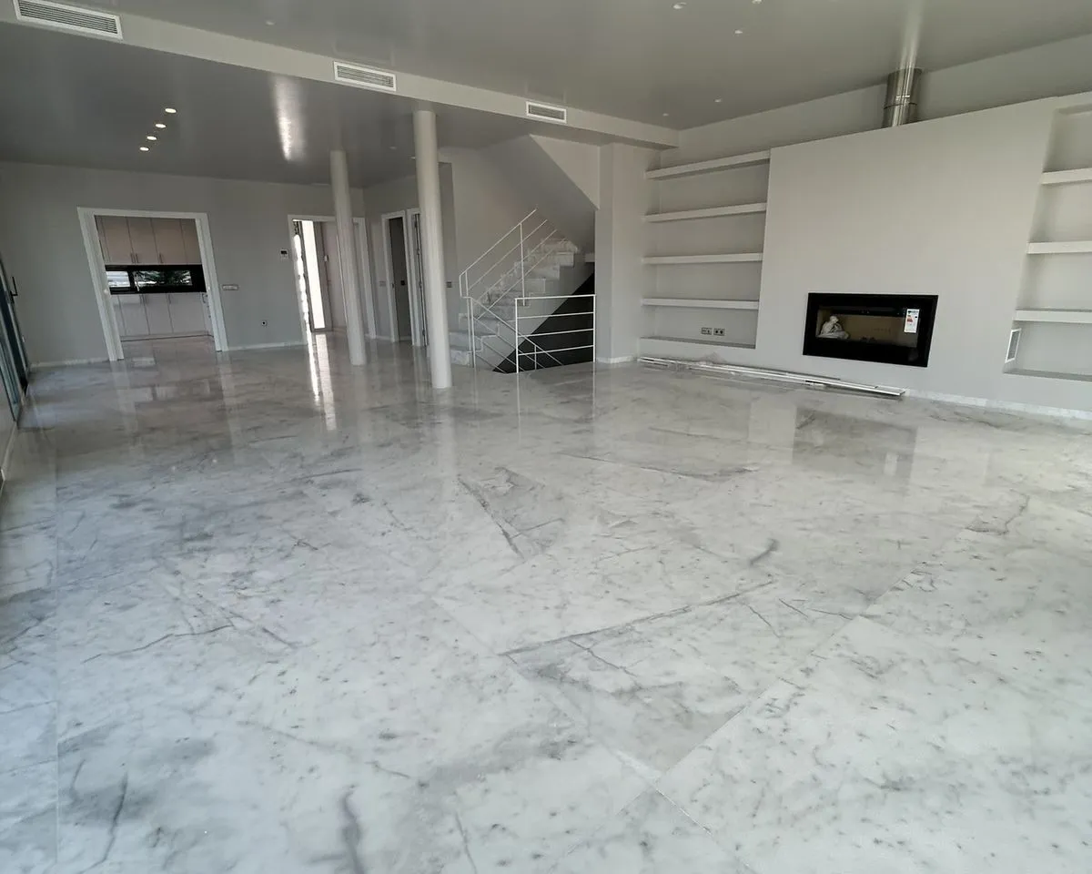 f8ddda99-35ea-4dc4-a4a2-a7566899425e