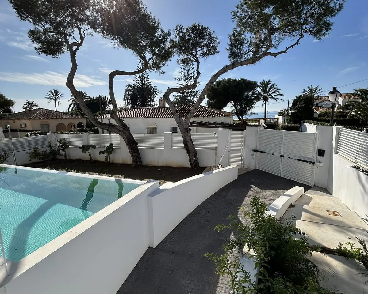 ff949a73-198f-4a6f-8ac7-95d7ef55e94e