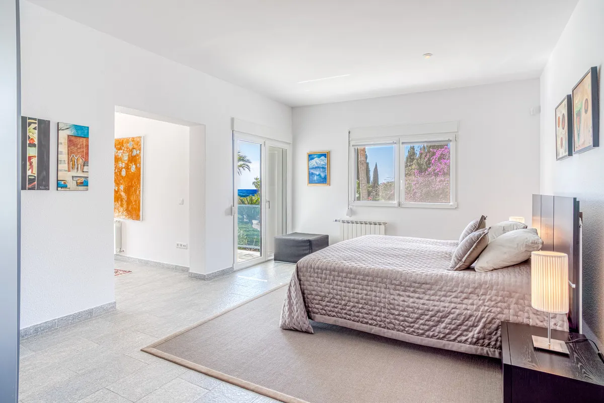 2ad5126f-40d4-49e4-8e5a-3850529c65e1