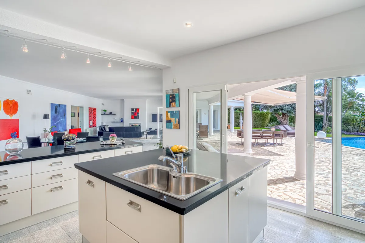 bdd6d97d-3439-47c1-a228-36a8d03f7a0a