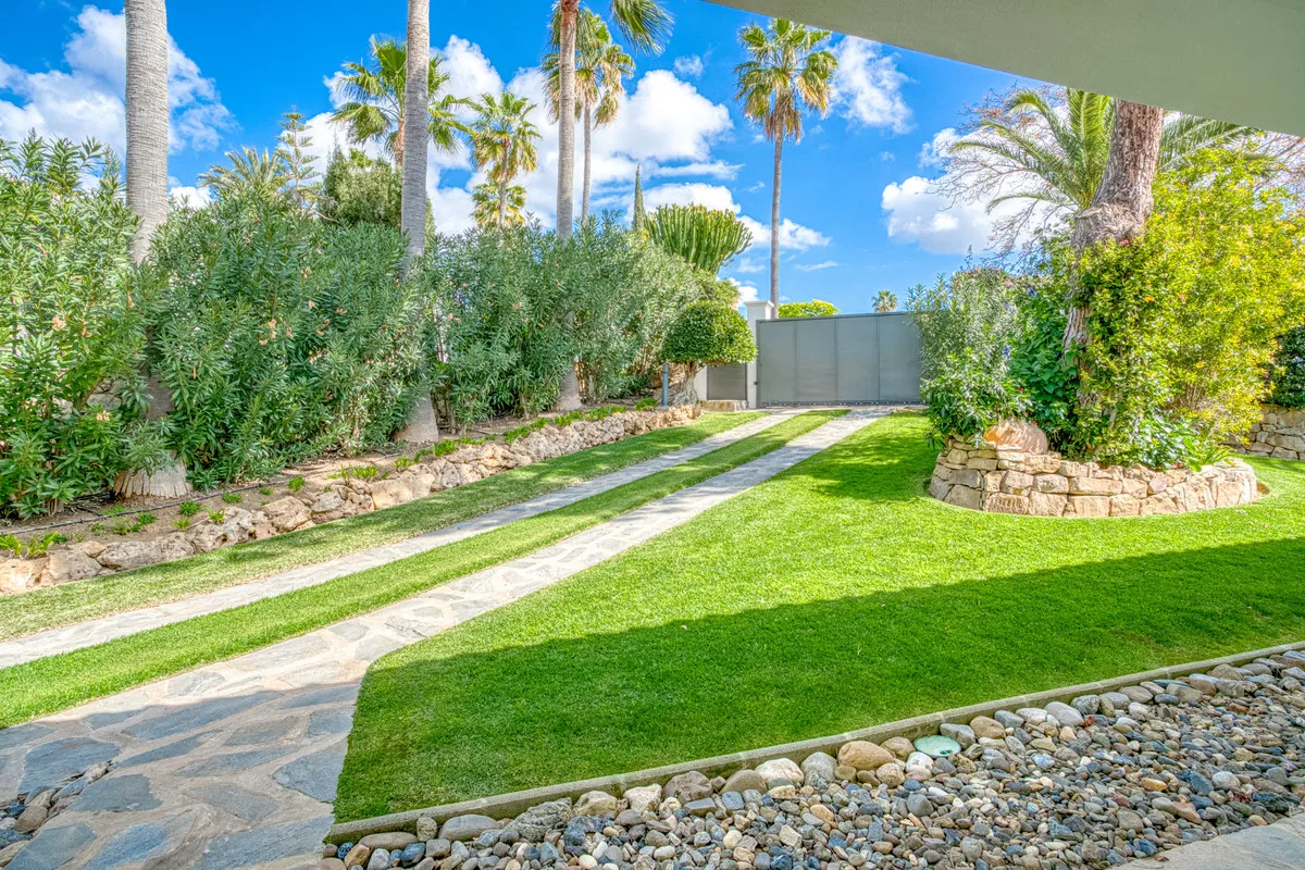 c46bcb0c-4f7e-4870-bbe4-73150af576a1