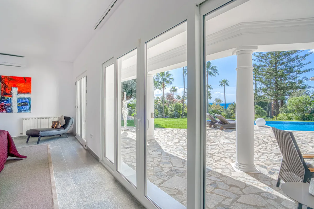 fa2de941-09e2-4bef-9809-7613d6bcef57