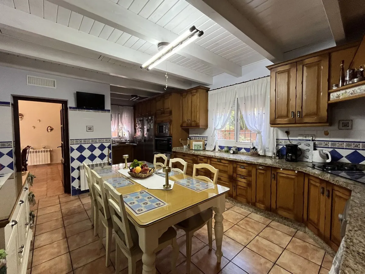 503ea2d2-8430-49bc-8022-8f3c7876e288