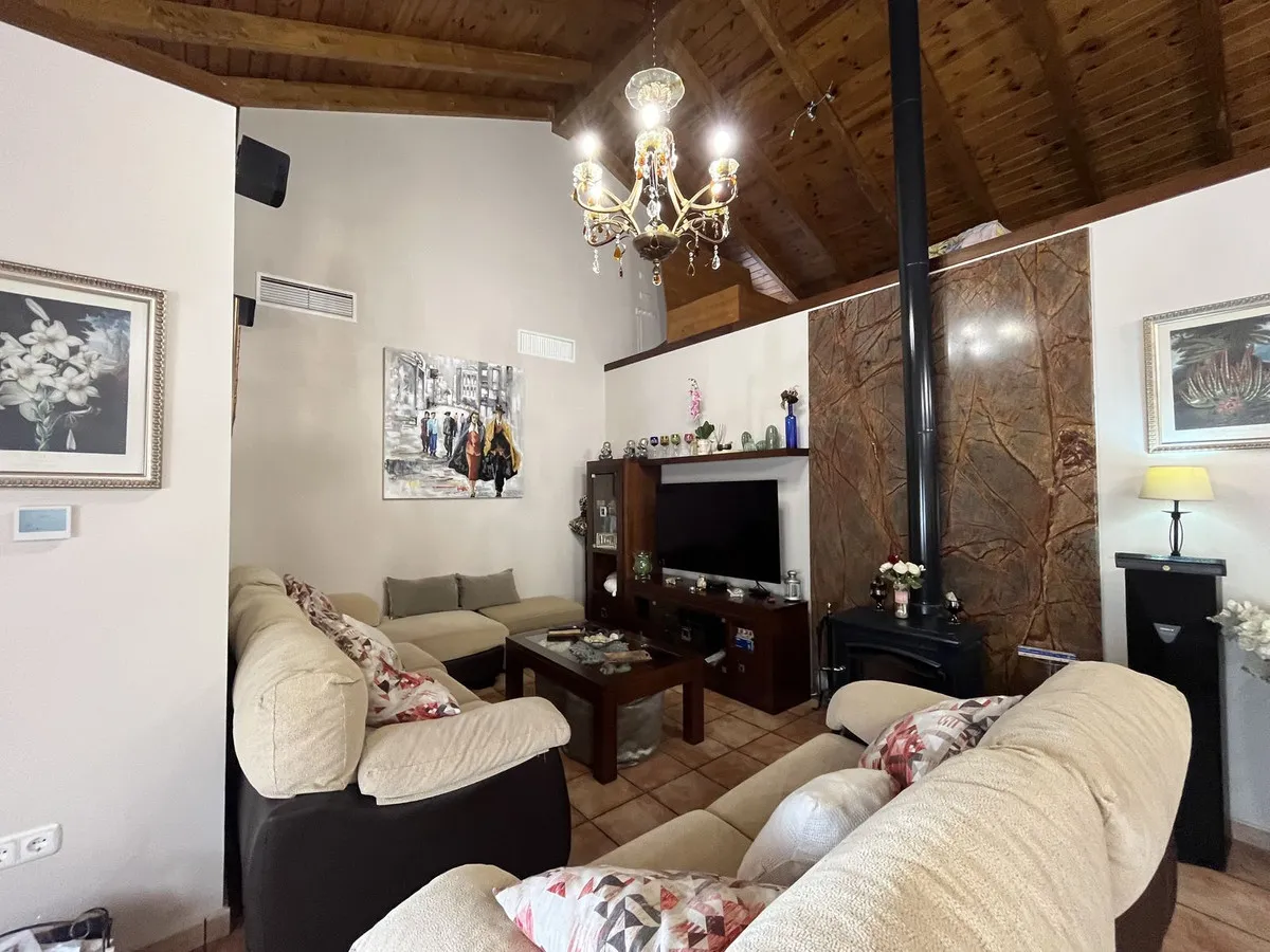 b4a23d52-094a-49c3-b781-4cec160b168f