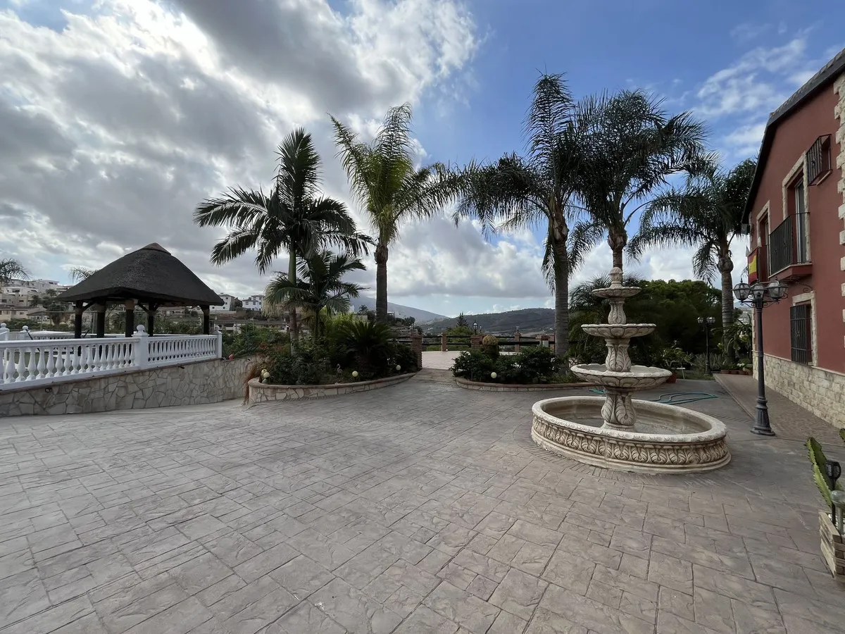 b5a654c3-3c69-496e-a17e-84e28e138271