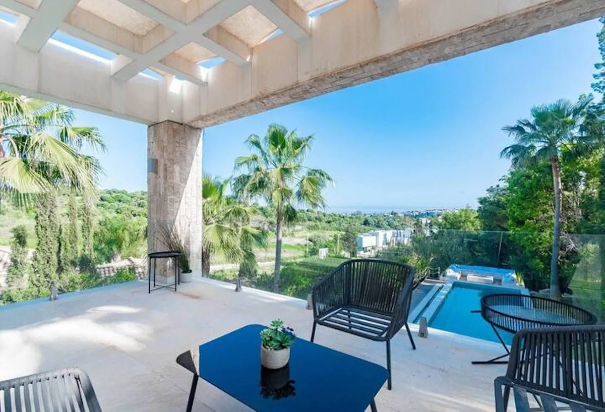 34f60e1a-6900-4d41-a4c3-ed2932c12b93