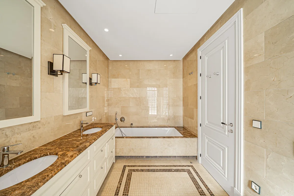 e8498ae3-b561-4fbd-aab0-b109fb2fa742