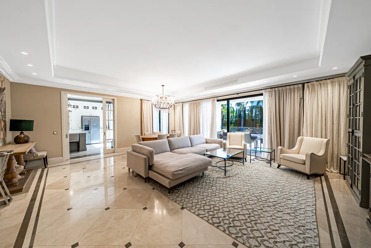 f3441f4a-aadb-4ada-8bf6-b9891b9feab5