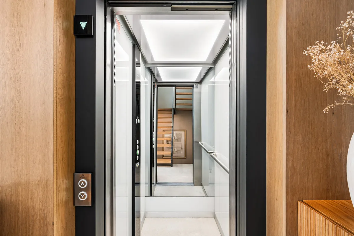 37dd3e35-d740-40e7-beb9-468c84c85ec8