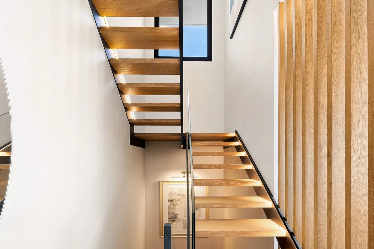 80c930ee-cb99-4143-989d-685324b83b27