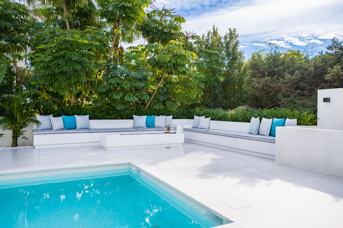 226fb740-e828-421d-a41f-18007a7367dc