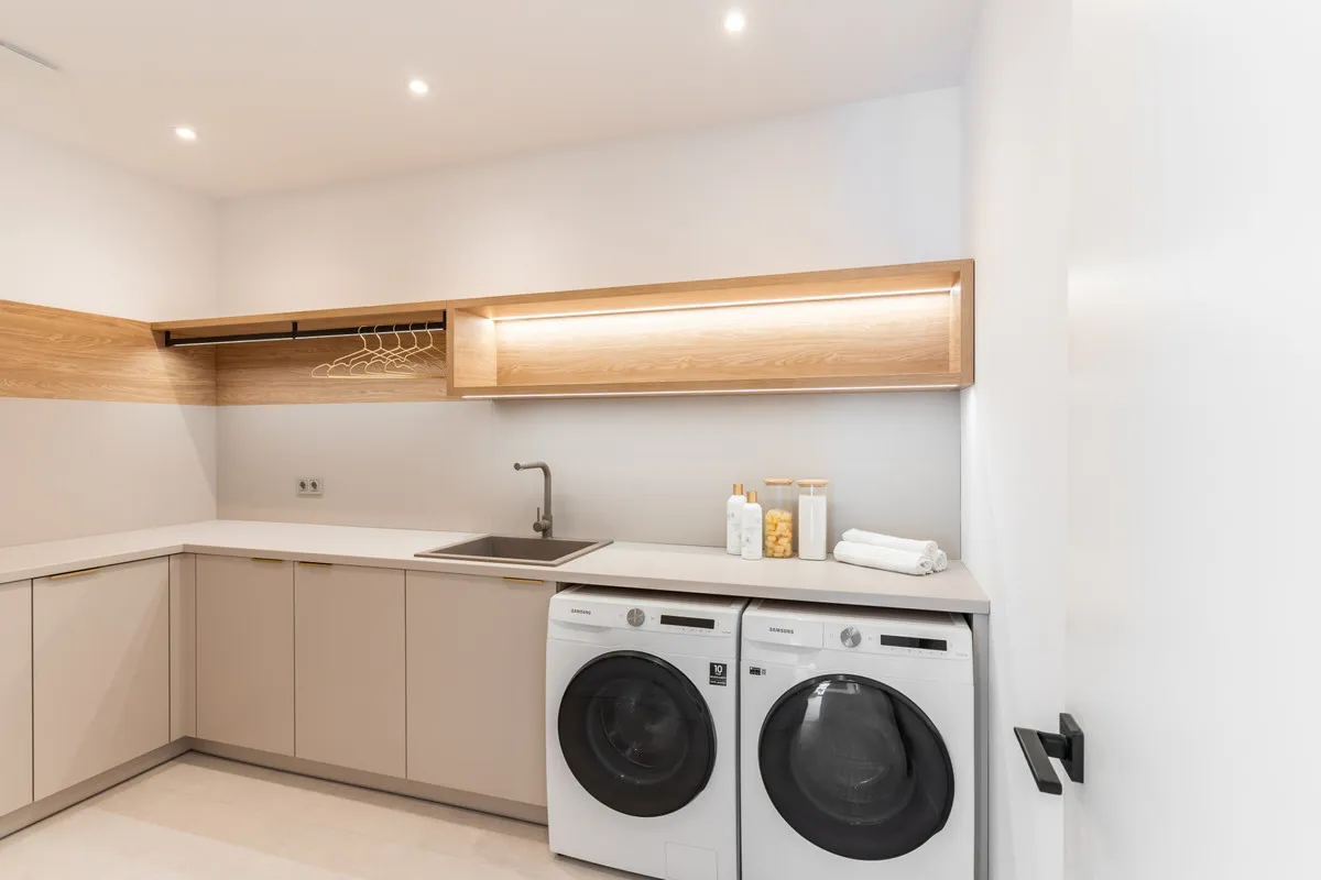 5f07a230-03b0-48d7-bdd4-bb89d4240b68