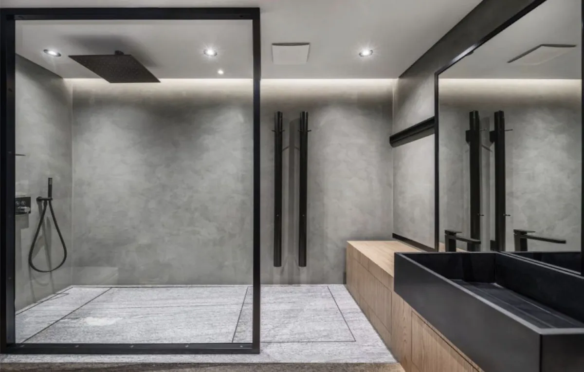 e326f7cb-88f3-467b-85fc-220ec6f44585