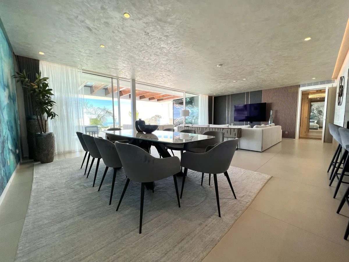 017c2c71-74cb-4fab-9800-5fdb2b318f67