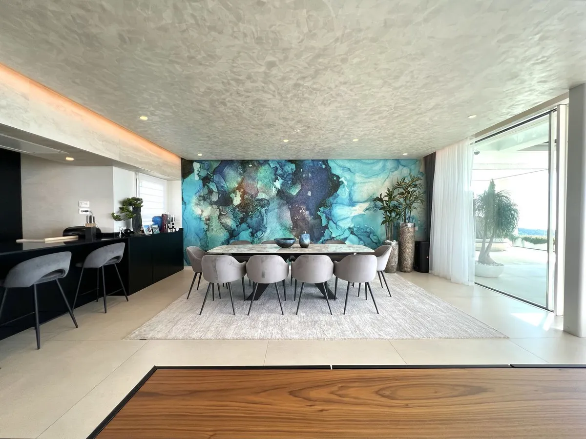 1252298a-c180-4098-8874-c27a8936b42e