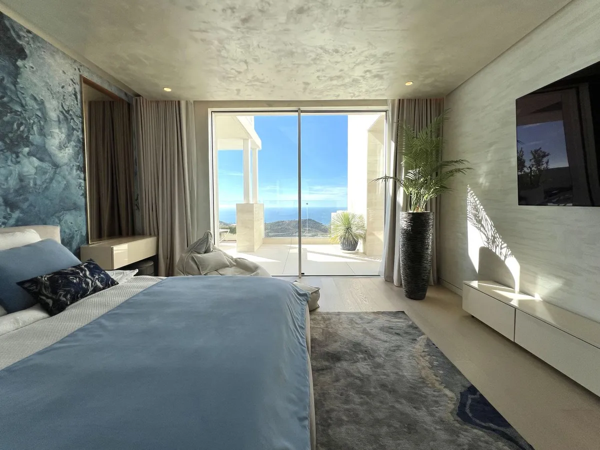 5b3ca82c-6169-43ec-b472-9f59325fb4e7