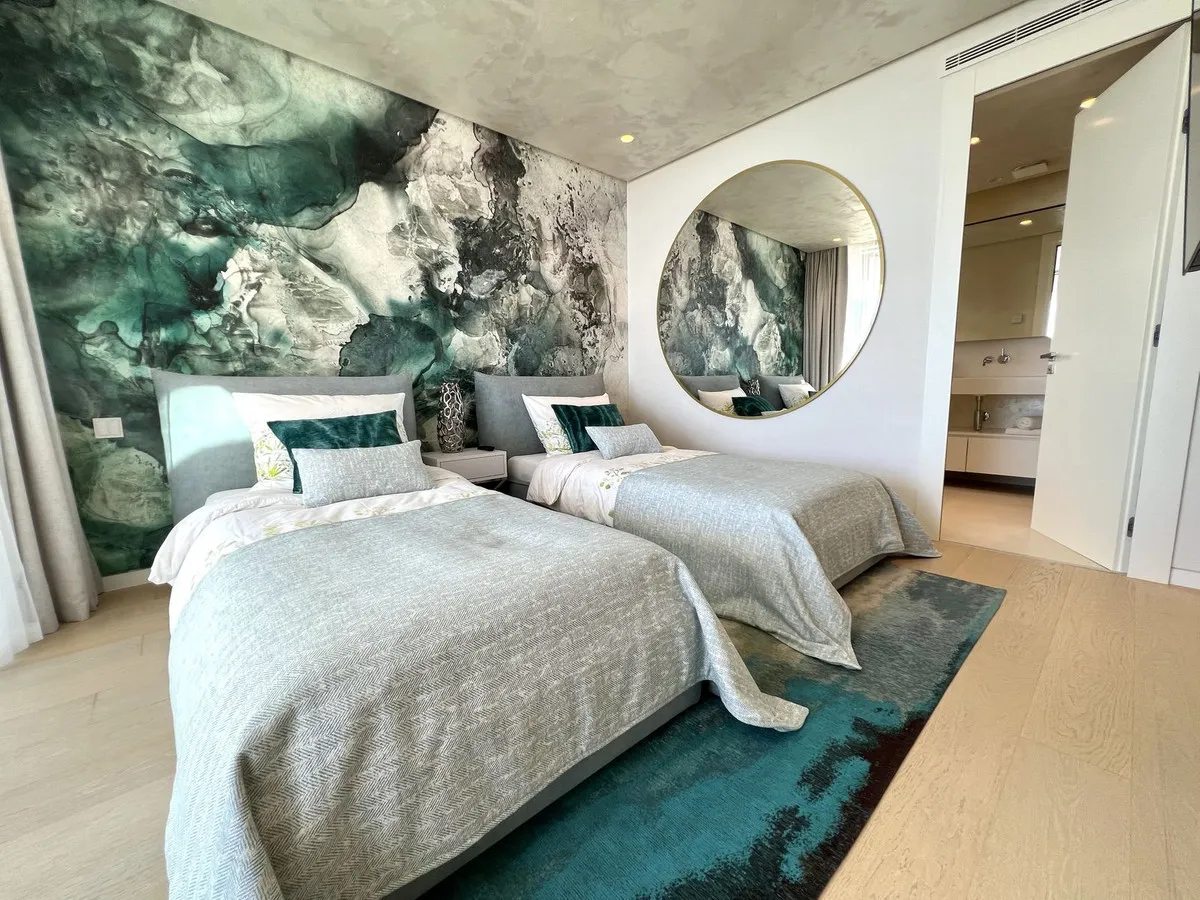 cdc22539-a1da-4f40-9479-e3df2b96720e