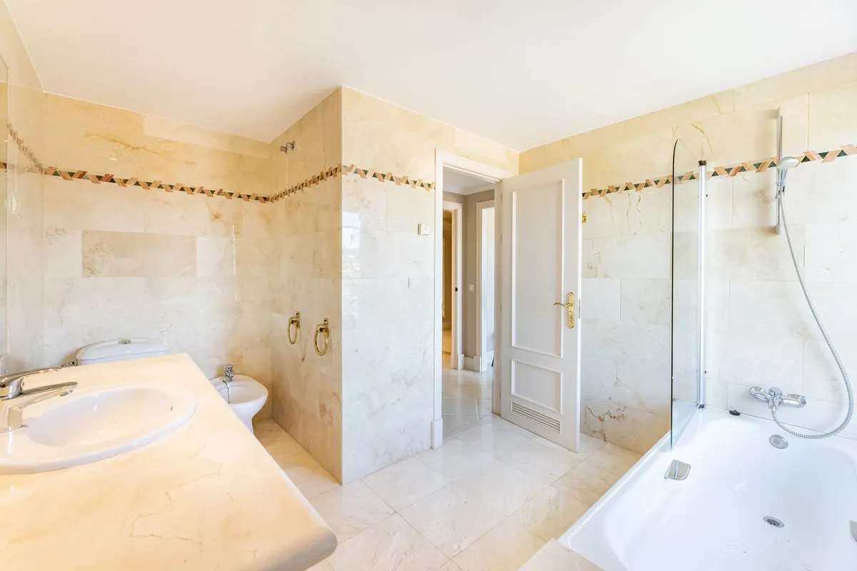 a3467057-f65b-4bfe-afe7-e6304c491b28