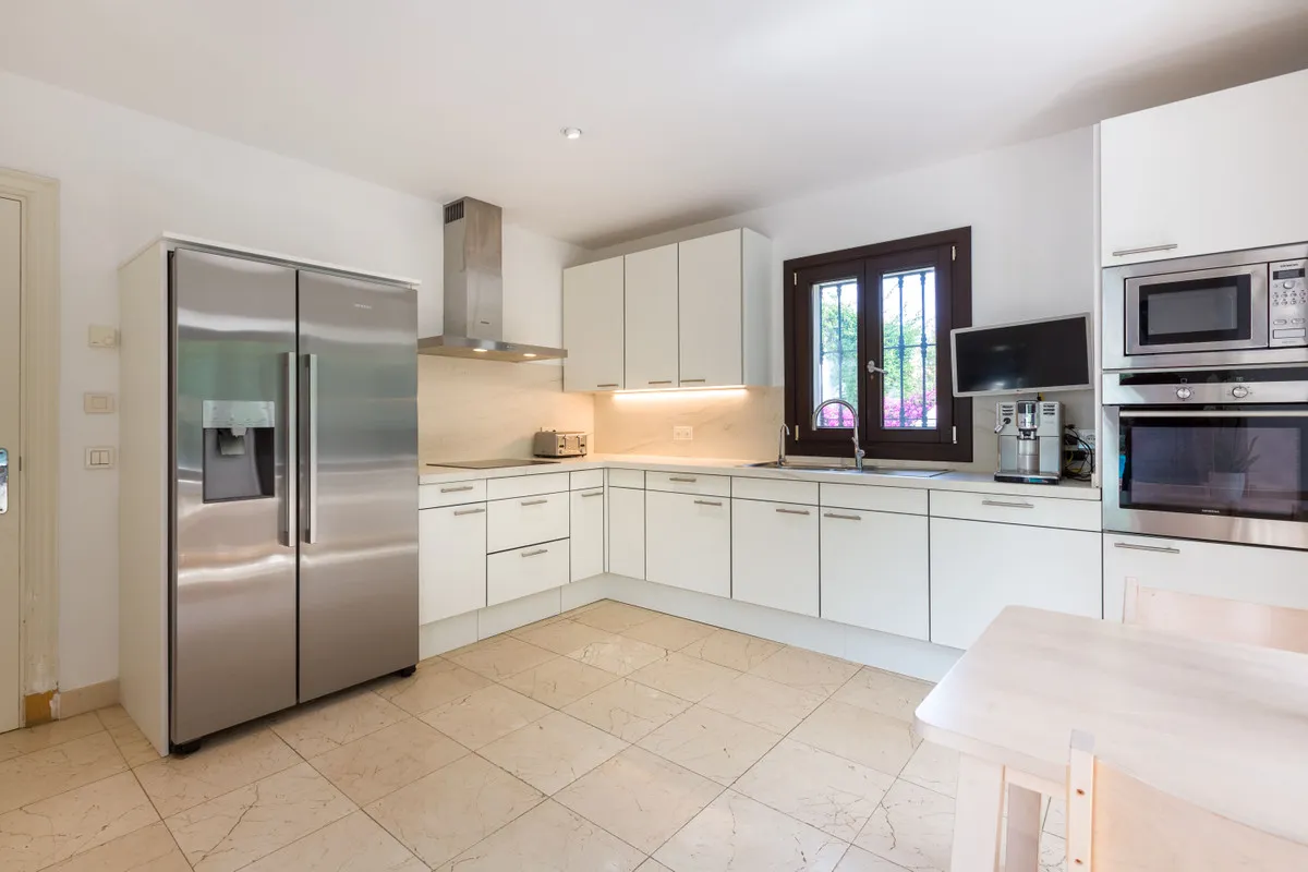 249ea3bb-a6c9-4fc0-8901-a86c9bf27f14