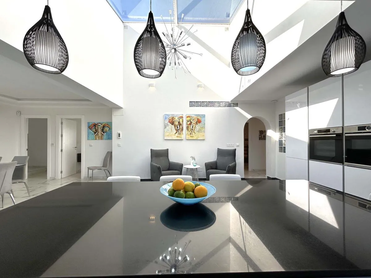 2f2e9130-0d18-4d78-9c0a-c7e22c0f878f