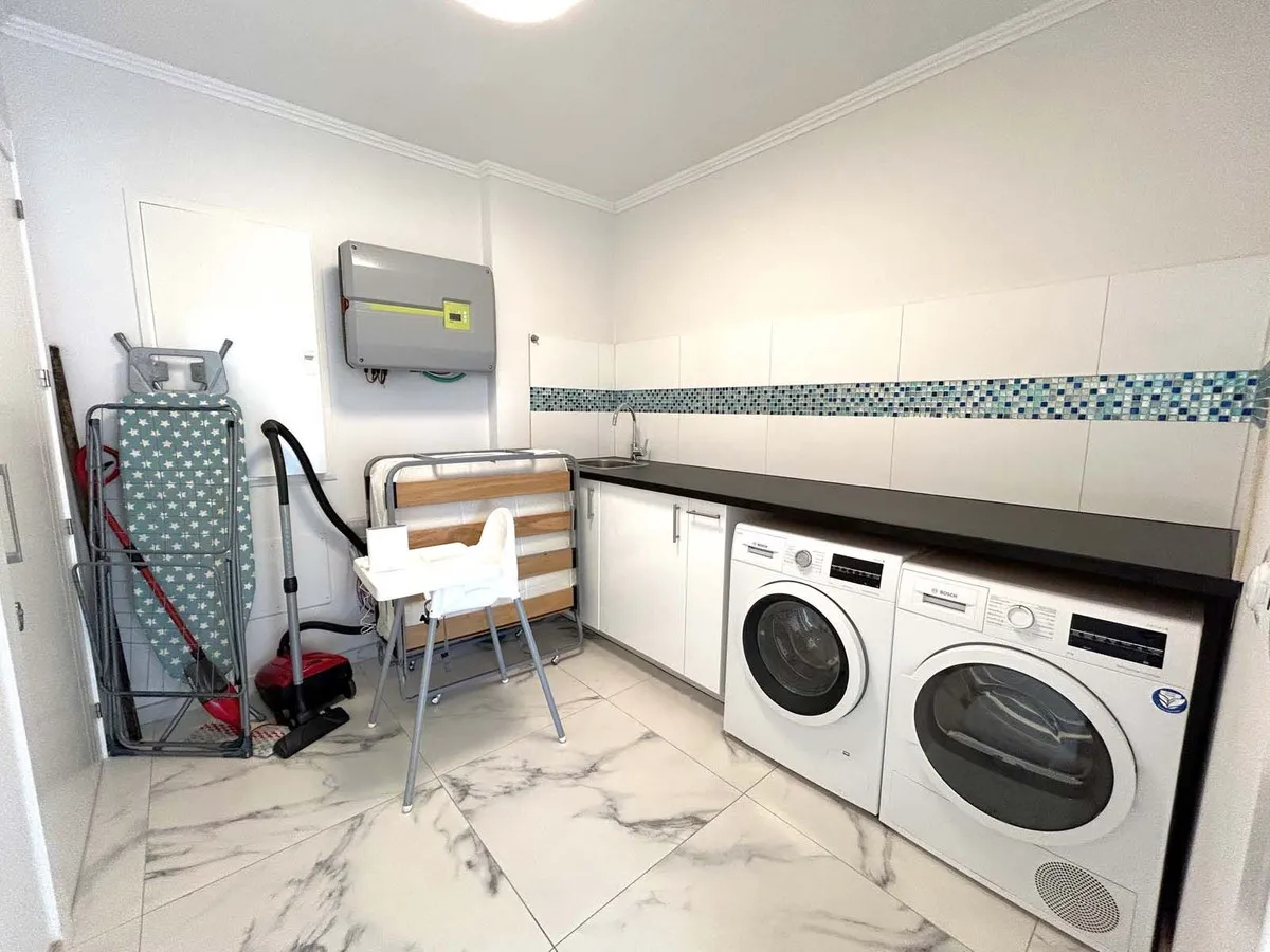 56adc592-1d01-4be7-9e85-1cf1b548427a