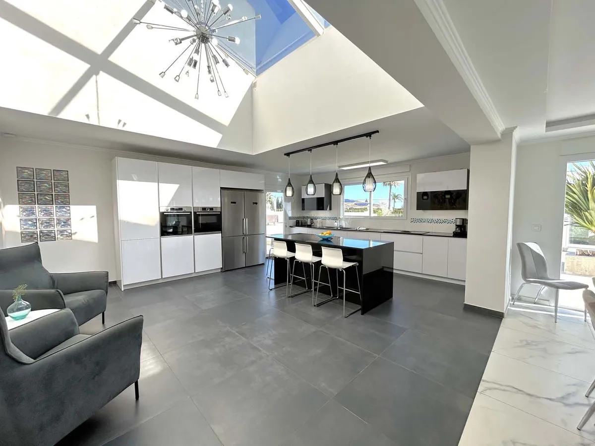 6a1567d6-e883-4304-8ccf-ad98a6c52d8a