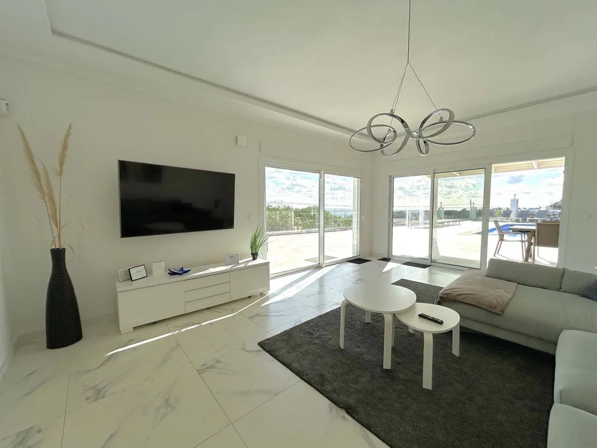 6ba3e77e-5011-4b24-873a-24052009b4d4