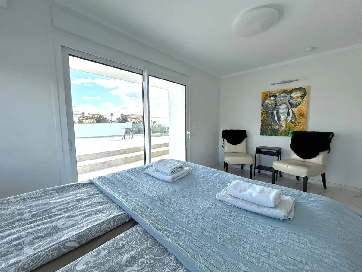 848a6f7a-b0c6-41c8-8227-50fe301e0a3b