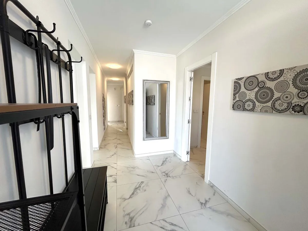 869f53ef-8e4a-4787-9df2-49077a1a6d43