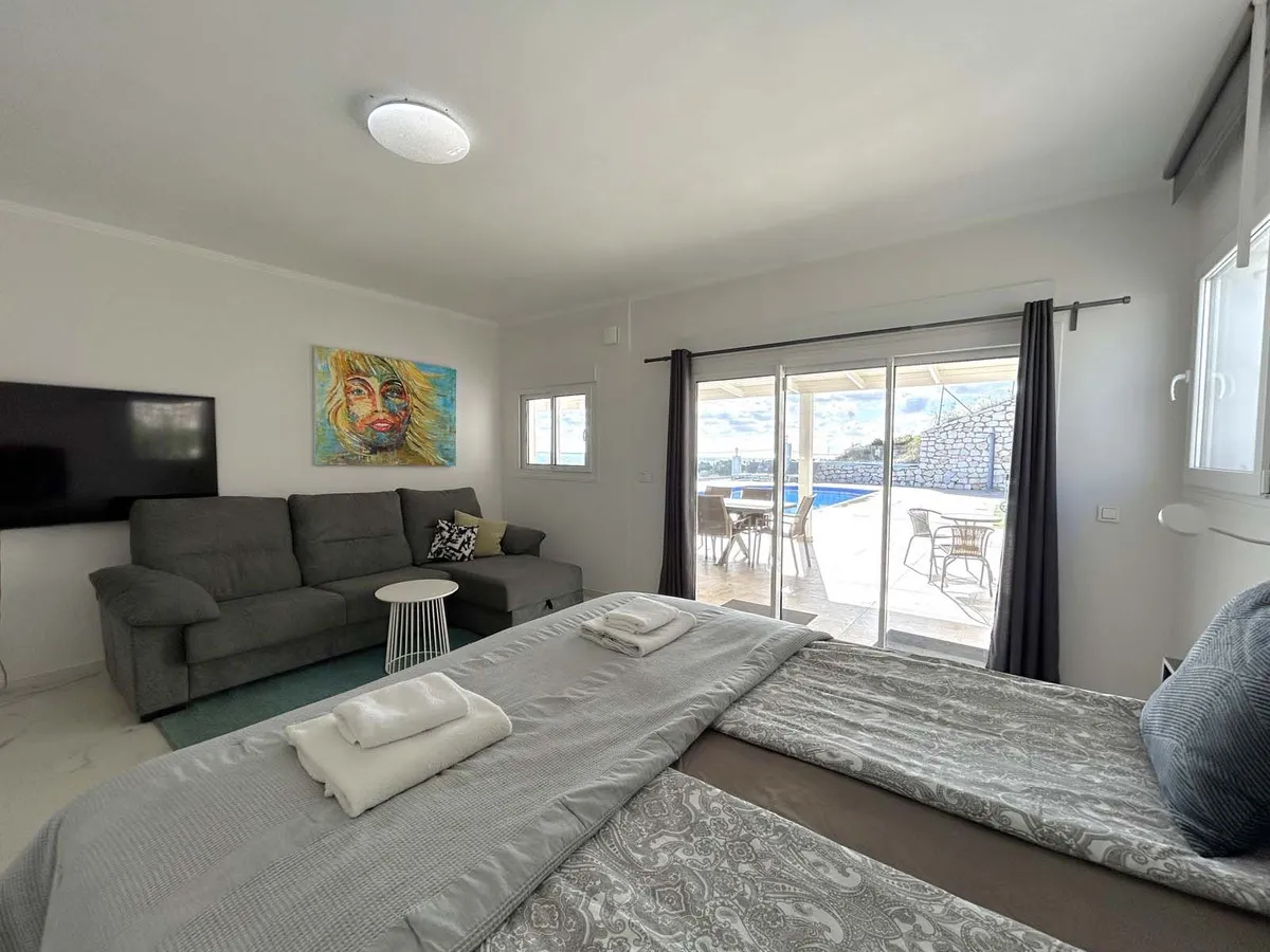 94d99bf5-ecd2-4660-bd09-7e68c32c592c