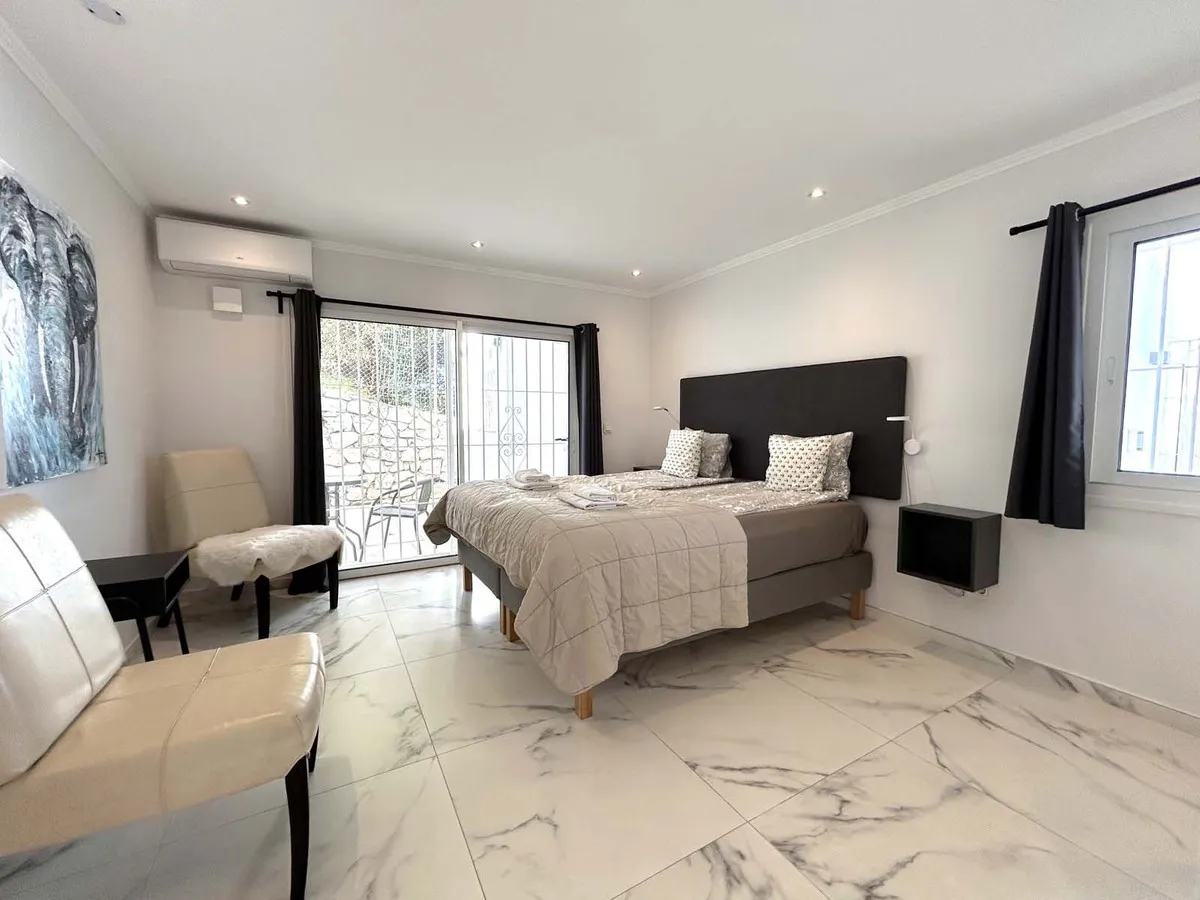 bfb256d5-6980-4996-8a85-5e3f32d46f4a