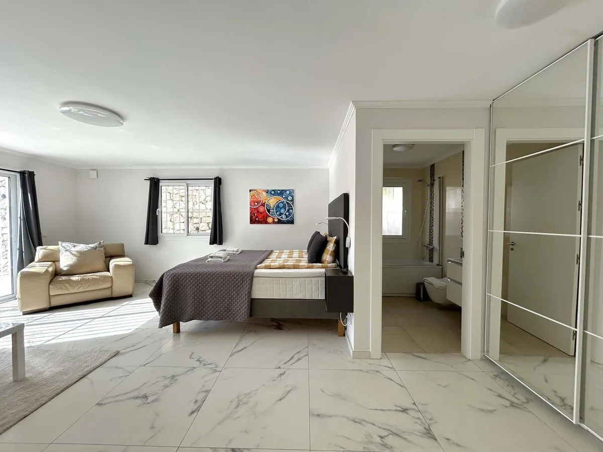 d30fcdc6-22ba-45e7-ade3-78dac7187a9c