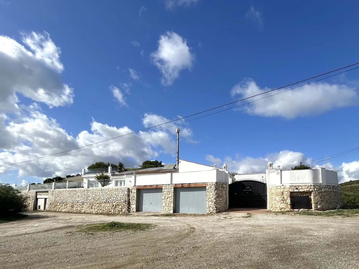 ec135141-b9cb-4381-a367-814117e88d27