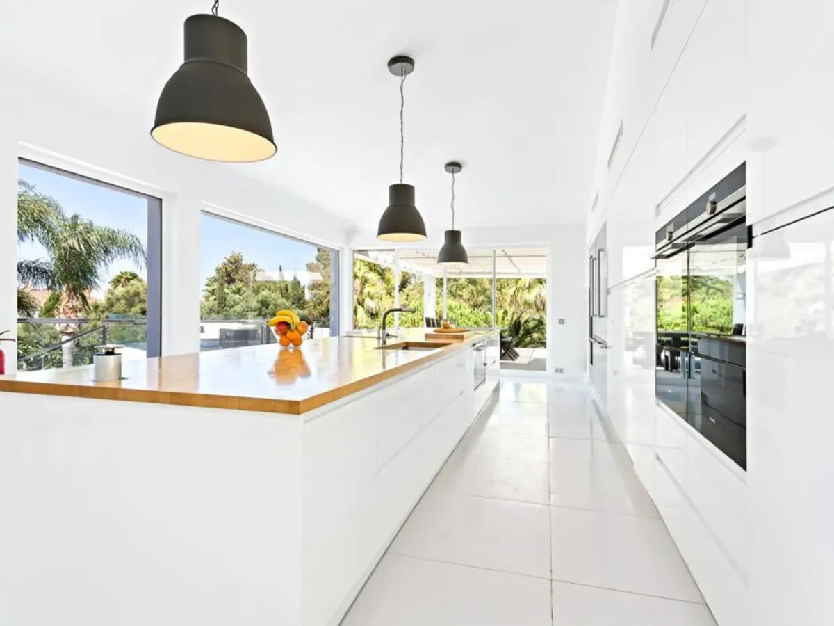 022fb515-8825-4769-b8ae-ebd7d67265da