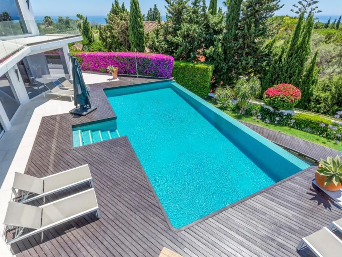 207cf772-acd9-46d9-b2c4-bf4068aec515