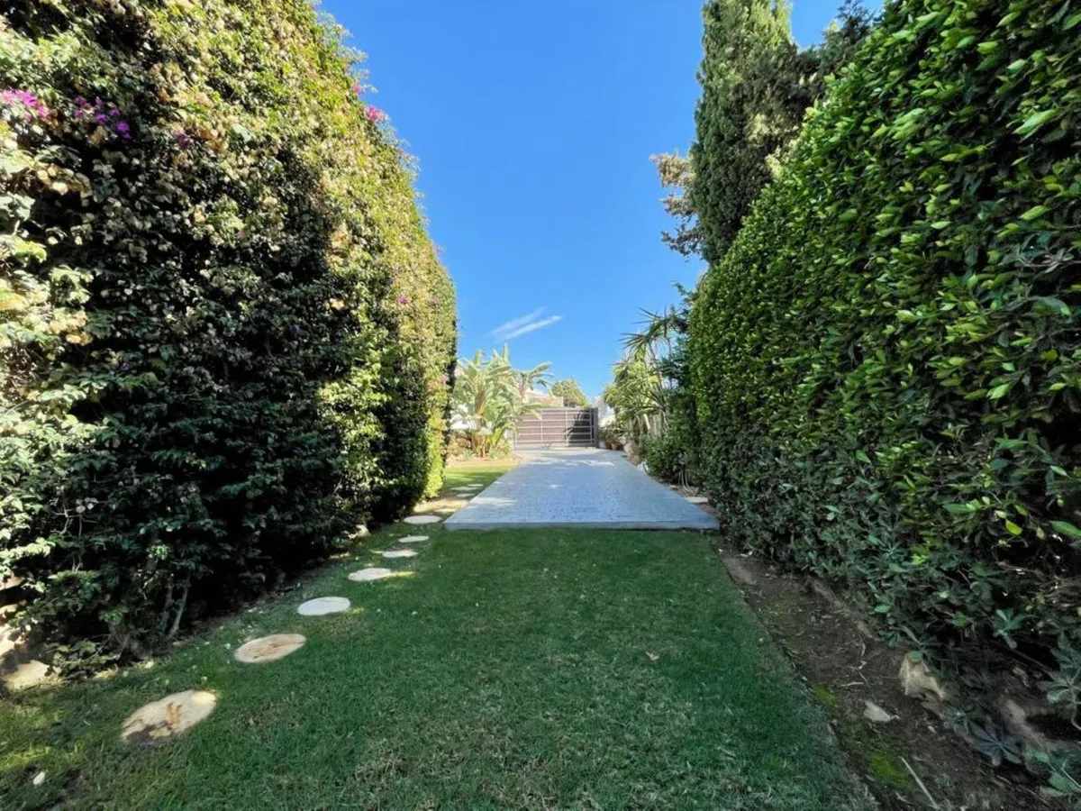 33c7e576-535d-4751-aacb-5206f9298f70