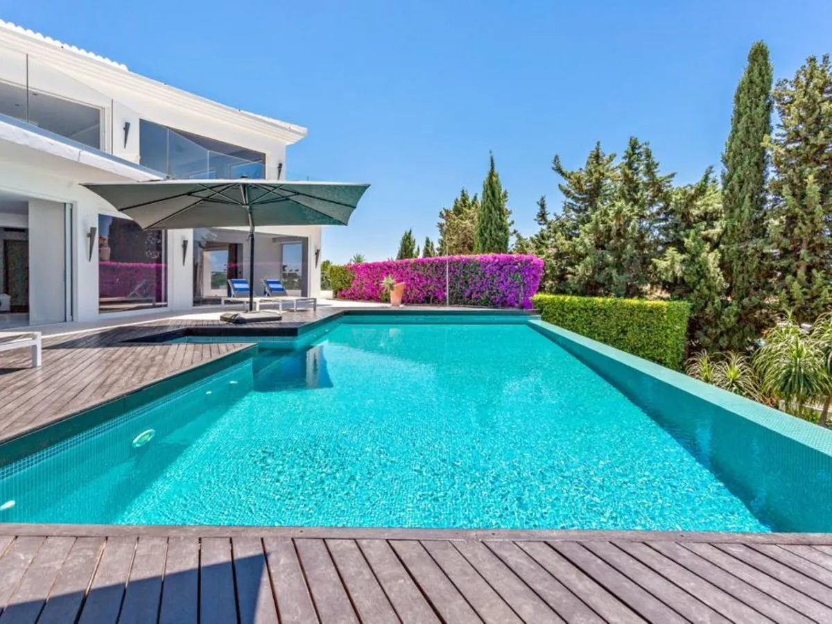 568471aa-2ecb-49b9-ac75-552aa01c7195