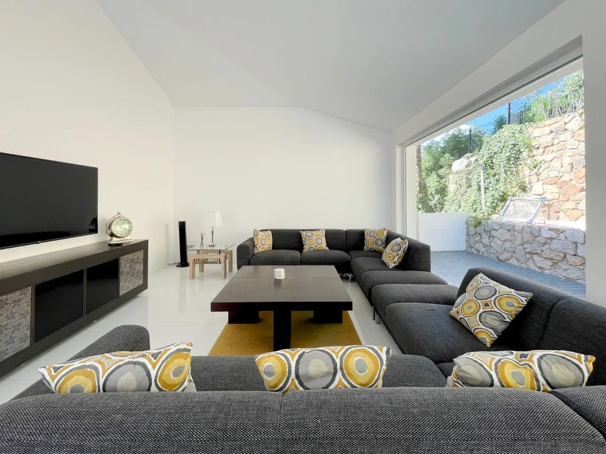 6c4798f6-d606-4e2d-a273-dac601004de0