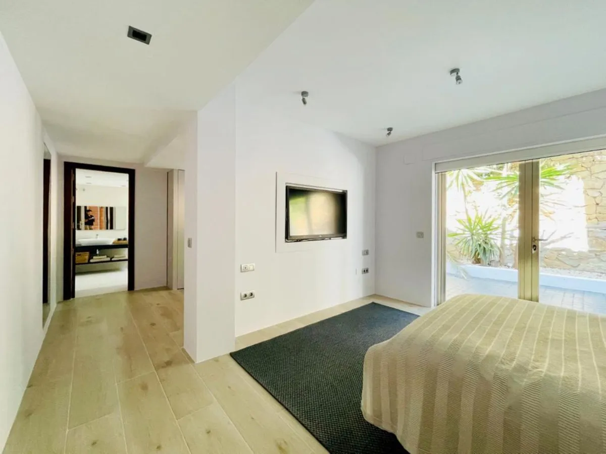 70358215-e4c1-4592-8cfb-d57e3105da47