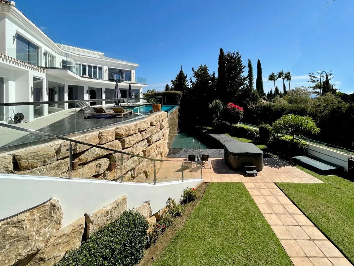 bd1a4c02-c8f0-485c-83aa-1f87c9b8fe2f