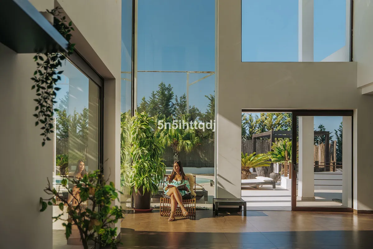 3d7a0357-9d4f-4e04-b2f8-fa7cbf3f81ce