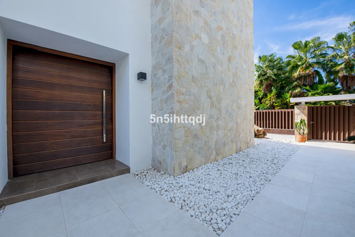 509c9fc9-675d-4680-bfef-97579f690f54