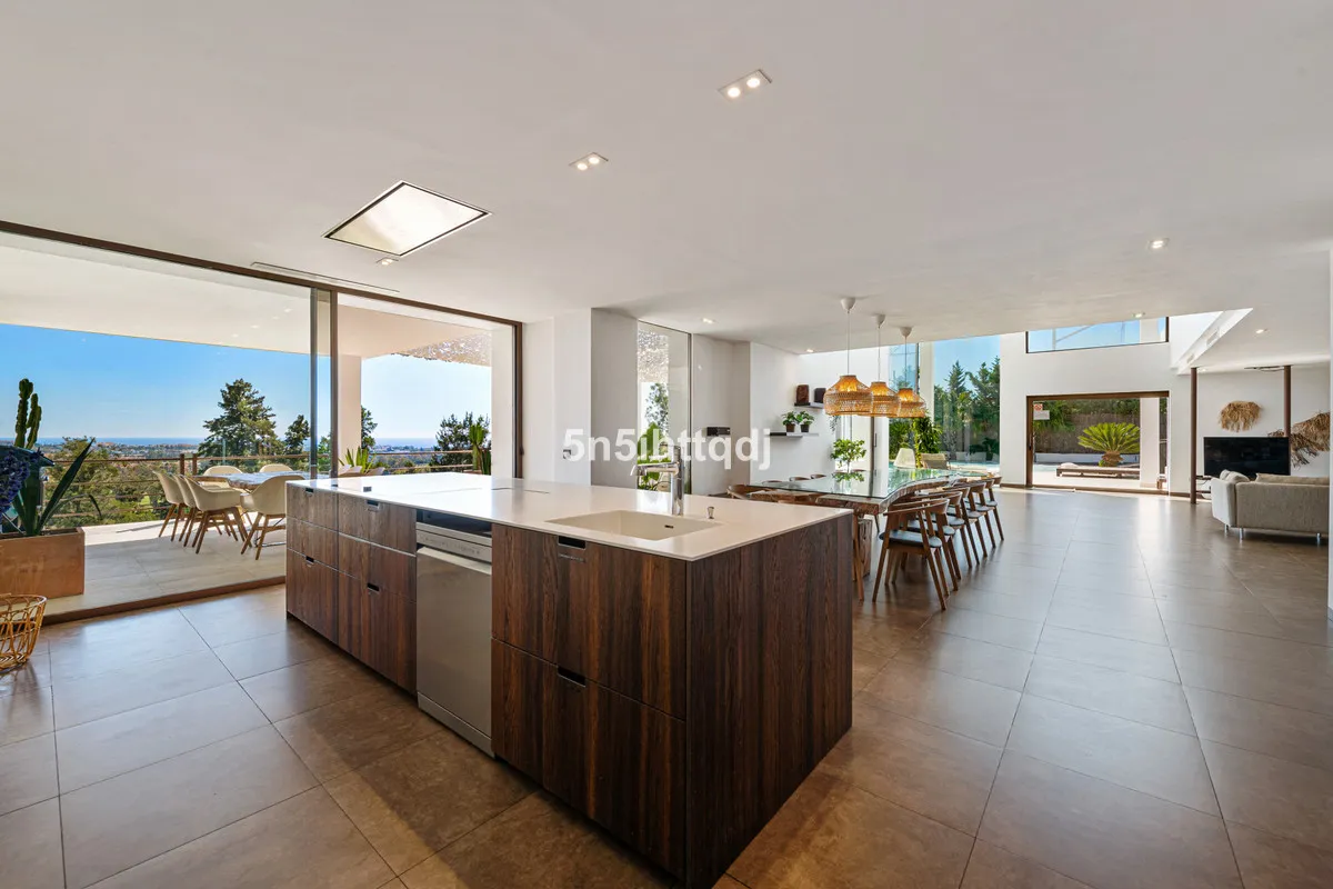 a94d38c5-c245-40d4-8207-f217253cc688