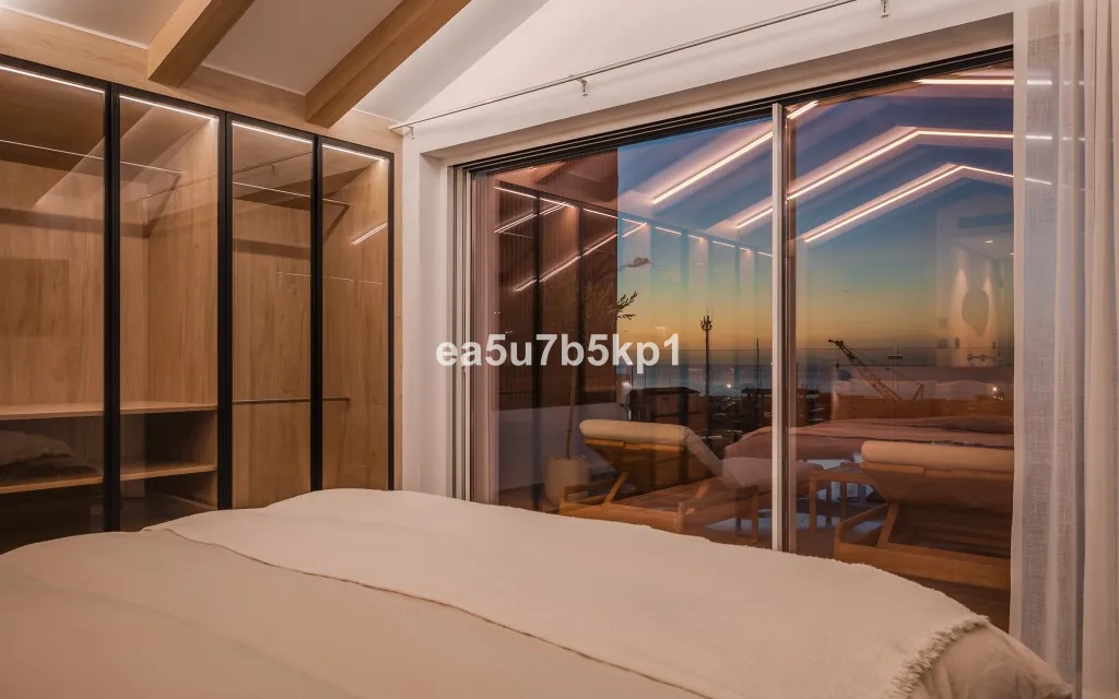 7af079ae-779d-4ae7-b47a-6bb7adf4f428