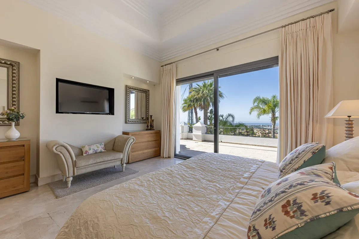 28673340-e61b-4b7b-a5b5-31260a0d9a3d