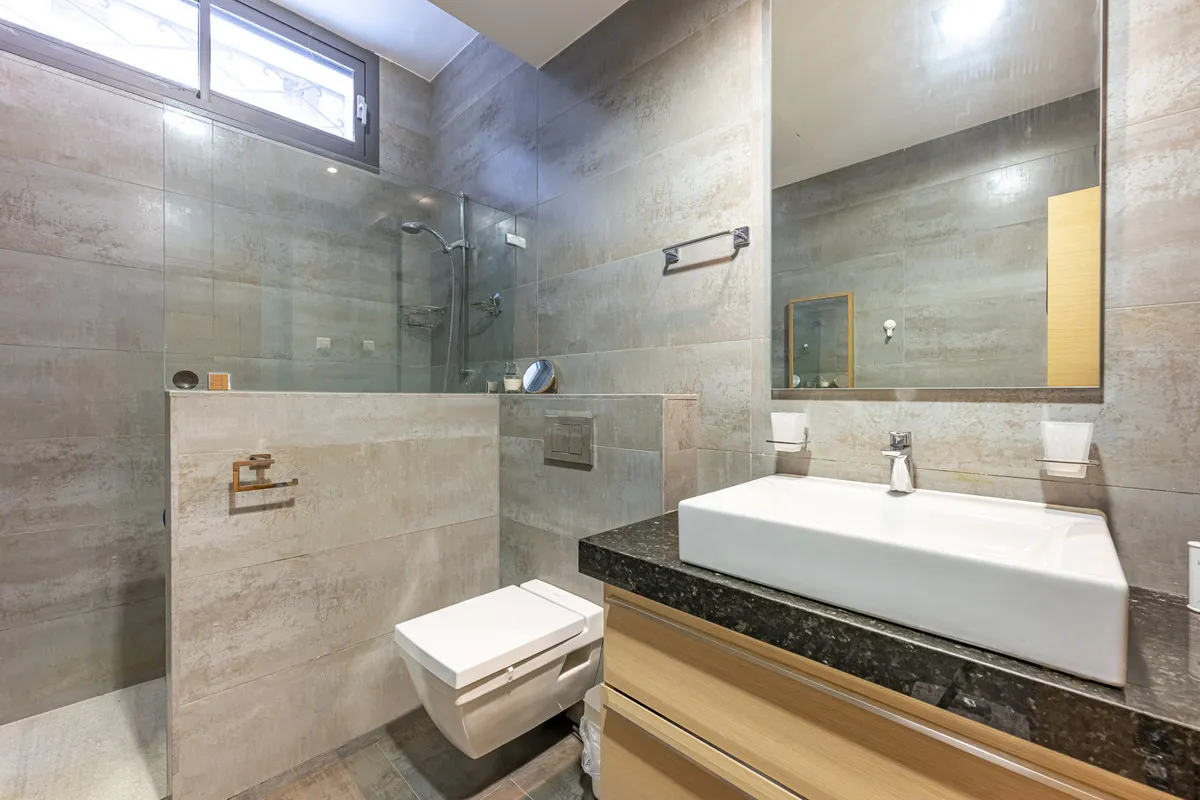 530a8bca-33ce-4022-8c7e-580d5a7dd85a